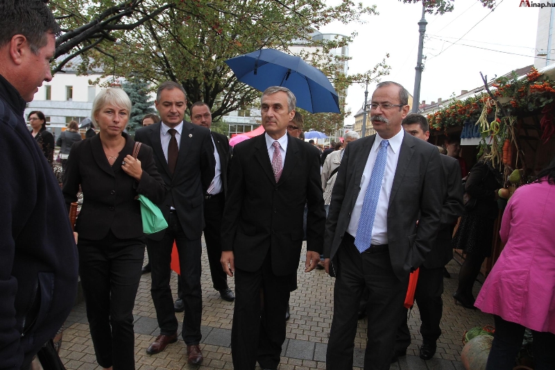 kozfoglalkoztatasi_kiallitas_150925_ja_16